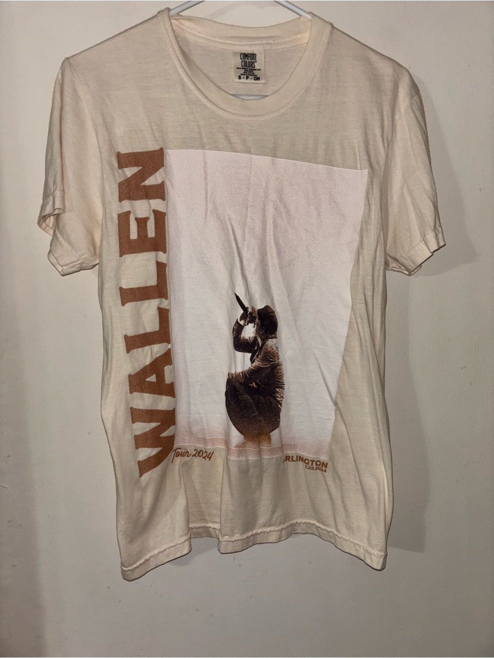 Comfort Colors Cream 'Morgan Wallen”' Tour Graphic T-Shirt